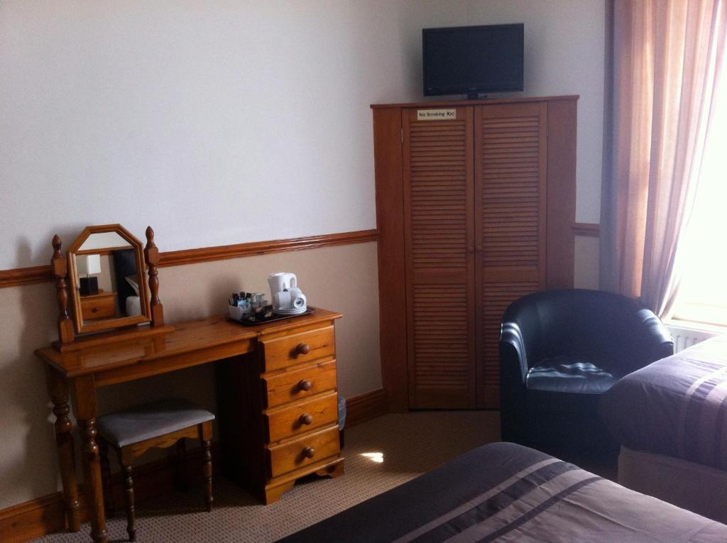 Dover'S Restover Guest House Room photo